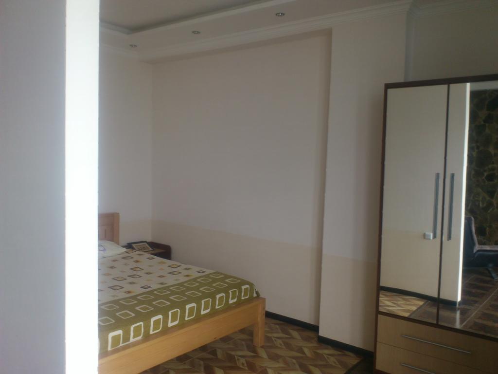 Apartment Miracle 巴统 外观 照片